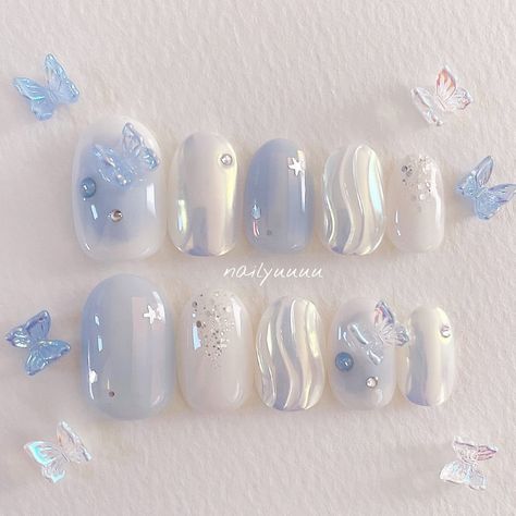 Cute Korean Nails Almond, Korean Gel Nails Blue, Blue Nail Designs Korean, Blue Xiaohongshu Nails, Korean Nails Designs Short, Light Blue Korean Nails, Short Korean Nail Designs, Cat Gel Nails, Korean Nail Art Blue