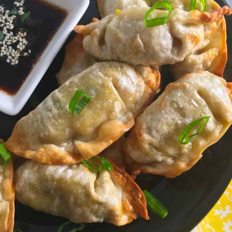 Air Fryer Pot Stickers, Best Dipping Sauces, Pork Pot Stickers, Frozen Potstickers, Wings Recipe Buffalo, Fried Wontons, Frozen Dumplings, Dipping Sauces Recipes, Plant Based Snacks