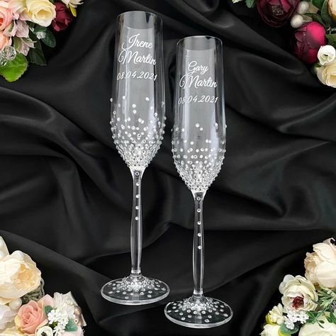 Gray Wedding Cake, Bride And Groom Wedding Cake, Wedding Cake Server Set, Silver Wedding Cake, Bridal Shower Gifts For Bride, Unity Candles, Toasting Flutes Wedding, Wedding Wine Glasses, Big Candles