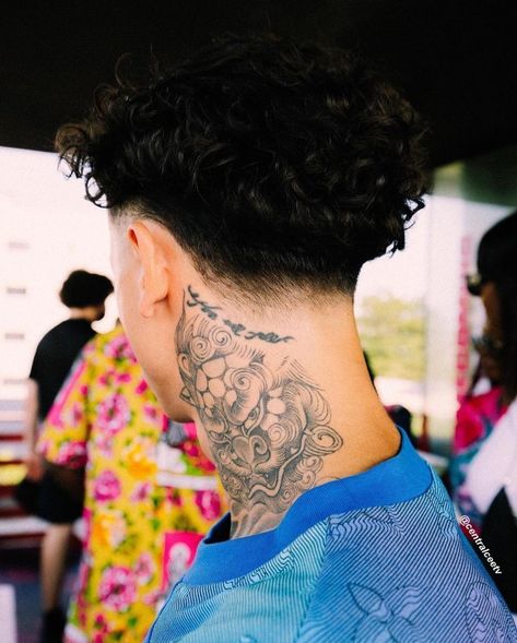 Men Fade Haircut Short, Taper Fade Curly Hair, Edgars Haircut, Barbers Cut, Central Cee, Men Hair Color, Haircut Short, Hair Twist Styles, Rap Aesthetic