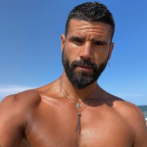 L • O • I • C on Instagram: "☀️L A S T W E E K☀️ . . . #playa #valencia #spain #holidays #selfie #man #french #male #teacher #boy #beard #guy #tanned #dark #hair #summer #picoftheday #instagram #instapic #instaselfie #instaman #instamale #instaboy #instaguy #igers #igerspain #igersvalencia" Spain Men, Male Teacher, Spain Holidays, Tan Guys, Man Photography, Hair Summer, Valencia Spain, Beard Styles, Bearded Men