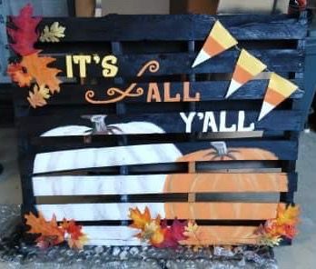 Diy Fall Pallet Projects, Halloween Pallet Painting Ideas, Fall Pallets Ideas, Diy Fall Pallet Signs, Fall Decor With Pallets, Fall Pallet Painting Ideas, Pallet Fall Projects, Pallet Fall Decorations, Halloween Pallet Ideas Diy