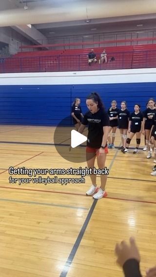 Volleyball Approach, Muscles In The Back, Volleyball Camp, Volleyball Tips, Volleyball Training, Coaching Volleyball, Back Row, Straight Back, Volleyball Team