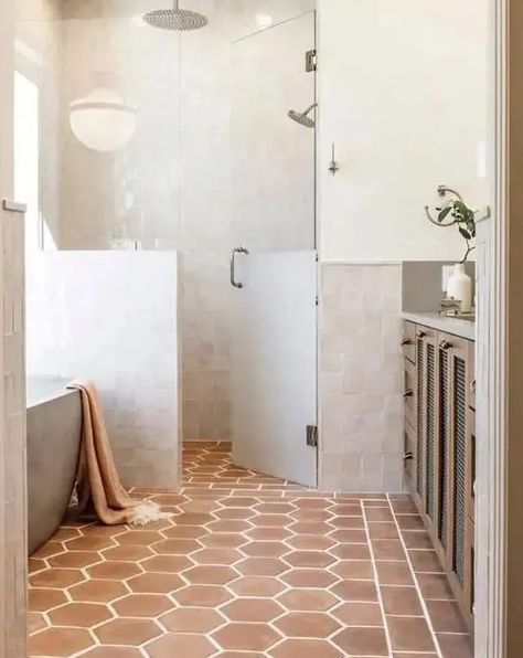 59 Trendy Bathroom Zellige Tile Ideas - DigsDigs Terracotta Shower Tile, Terracotta Tile Bathroom, Terracotta Bathroom Floor, Modern Mediterranean Bathroom, Terracotta Tile Floor, Oval Tub, Small White Bathrooms, Organic Modern Bathroom, Earthy Bathroom