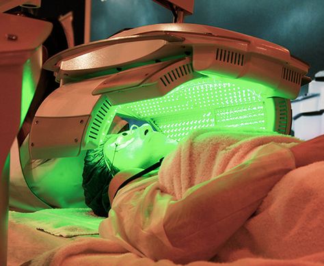 Do LED facials really work? Our InStyle.com editorial assistant gives it a go. Led Light Facial, Green Led Light, Led Facial, Brown Spots Removal, Red Led Lights, Boost Collagen Production, Led Light Therapy, Facial Spa, Green Led