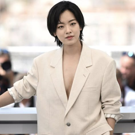 Lee Joo Young #LeeJooYoung #Broker Lee Joo Yung, Lee Joo-young Aesthetic, Lee Joo Young Actress, Asian Tomboy Haircut, Lee Joo Young Hair, Lee Jooyoung, Tomboy Haircut, Lee Joo Young, Masc Women