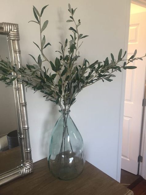 Large Glass Vase Decor, Glass Vase Ideas, Glass Vases Decor Ideas, Clear Vase Decor, Floor Vases Decor, Floor Vase Decor, Glass Floor Vase, Faux Stems, Vase Ideas