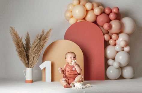 Boho Remodel, Boho Cake Smash, Cake Backdrops, Cake Smash Inspiration, Cake Smash Photoshoot, Smash Photoshoot, Cake Smash Theme, Baby Birthday Photoshoot, 1st Birthday Girl Decorations