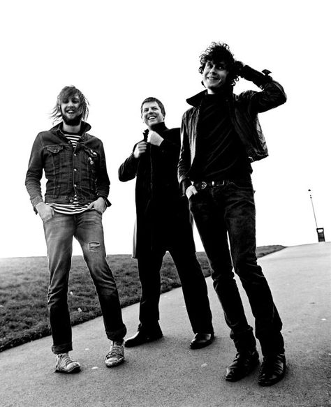 The Fratellis - Flathead The Fratellis, Scottish Bands, Victorian Life, Freddy Mercury, Mumford & Sons, Music For You, Gave Up, Band Photos, I'm Afraid