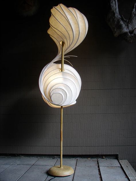 Stephen White Light Sculpture Fabric Lamps, Industrial Sculpture, Tree House Interior, Cool Light Fixtures, Paper Lamps, Bar Concept, Sculpture Inspiration, Rustic Lamp, Driftwood Lamp