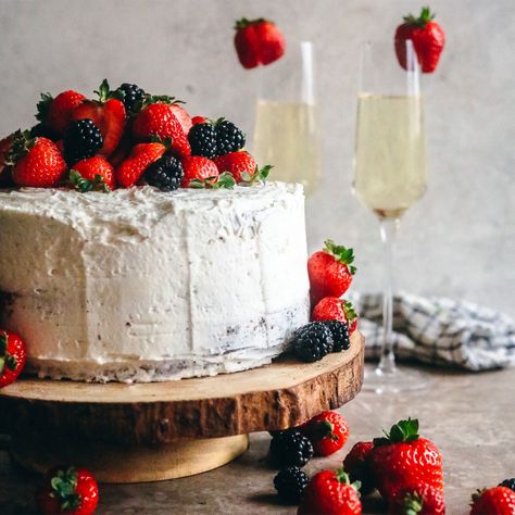 Check out Strawberry Cake with Champagne Buttercream recipe and more from Sur La Table! Champagne Buttercream, Champagne Cake, Creative Desserts, Buttercream Recipe, Strawberry Cake, Strawberry Recipes, How Sweet Eats, Eat Dessert, Sweets Treats