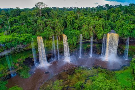 Agbokim waterfalls is situated in Etung local government area, about 315 kilometers from Calabar the capital city of Cross River state. Surrounded by a ric... Lookout Mountain Chattanooga, Rainbow Waterfall, River Trip, Largest Waterfall, Cross River, Tropical Rainforest, Boat Trips, Art Google, Tourist Attraction