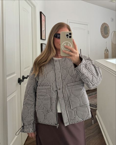 the details on our gingham quilted jacket 🤌🏼 #cuethecloth #fallfashion #fallstyle #ootd Fall Gingham, Gingham Quilt, Fall Fashion Outfits, Quilted Jacket, The Details, Women's Style, Instagram Feed, Gingham, Fall Outfits