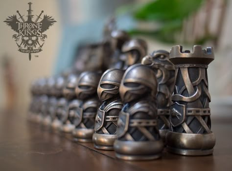 Amazing looking chess set currently on Kickstarter. The Art of War  http://kck.st/1KReRHj Chess Gifts, Chess Set Unique, Chess Board Game, Chess Master, Chess Boards, 3d Quilling, Kings Game, Chess Sets, Wooden Chess