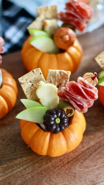 Pumpkin Inspired Charcuterie, Autumn Veggie Tray, Thanksgiving Individual Charcuterie, Halloween Apple Charcuterie Board, Tha Ksgiving Charcuterie, Pumpkin Charcuterie Cups, Fruit Salad Halloween, Cornucopia Charcuterie Cups, Pumpkin Themed Finger Foods