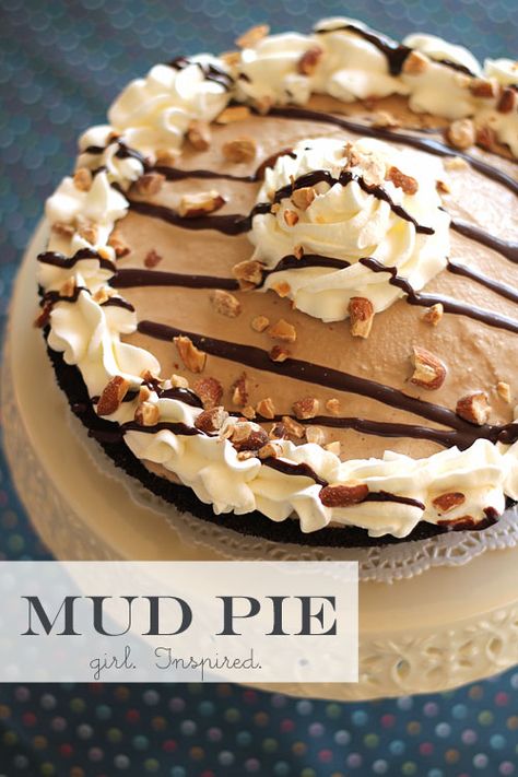 Savory Desserts, Mud Pie Recipe, Canvas Photos, Fudge Ice Cream, Recipe Thanksgiving, Ice Cream Pie, Frosé, Ice Cream Pies, Treat Recipes