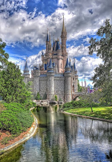 Rapunzel Castle, Cinderella's Castle, Disney World Pictures, Beautiful Scenery Photography, Scenic Photos, Cinderella Castle, Disney Castle, Beautiful Castles, Beautiful Locations Nature