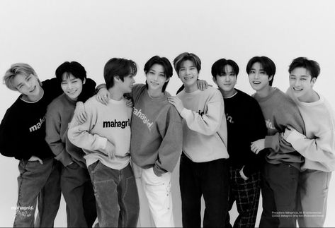 Real Friendship, Kids Groups, Lee Know Stray Kids, Tablet Wallpaper, Reasons To Live, Homeless Children, Kids Wallpaper, Wallpaper Pc, Happy Couple