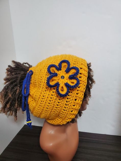 Dreadlock Braids, Arm Crochet, Crochet Bra Pattern, Arm Crocheting, Crochet Beautiful, Crochet Styles, Yarn Braids, Crochet Bandana, Pretty Hats