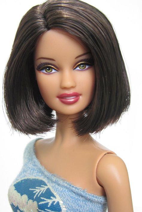 Short Hair Barbie Doll, Barbie Short Hair, 90s Barbie, Steffi Love, Barbie 90s, Barbie 2000, Doll Scenes, Short Hairdos, Vintage Barbie Clothes