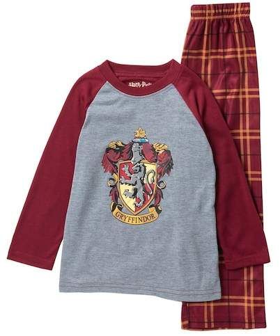 Hogwarts Outfits Gryffindor, Harry Potter Pjs, Gryffindor Uniform, Gryffindor Outfit, Harry Potter Pyjamas, Hogwarts Uniform, Harry Potter Friends, Hogwarts Outfits, Harry Potter Items