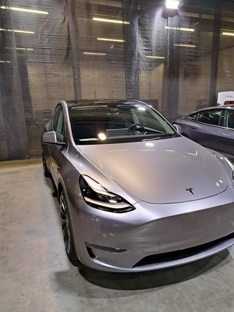 Tesla Model Y Wrap Colors, Tesla Y Wrap, Tesla Colors, Tesla Wrapped, Tesla Y Model, Tesla Card, Car Manifestation, Tesla Suv, Tesla Car Models