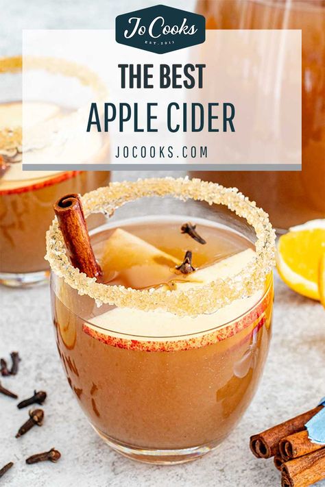 Warm up with this comforting Homemade Apple Cider 🍎 Bursting with fresh apples, oranges, and autumn spices, it's the perfect fall drink. #AppleCider #FallBeverage Apple Cider Homemade, Fall Cider, Fall Apple Cider, Autumn Spices, Apple Cider Drink, Thanksgiving Cocktail Recipes, Thanksgiving Cocktail, Best Apple Cider, Apple Cider Recipe