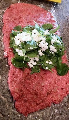 Loaf Recipes Easy, Spinach Meatloaf, Meatloaf Healthy, Ground Beef And Spinach, Spinach And Goat Cheese, Recipes Meatloaf, Cheese Stuffed Meatloaf, Stuffed Meatloaf, Healthy Cheese