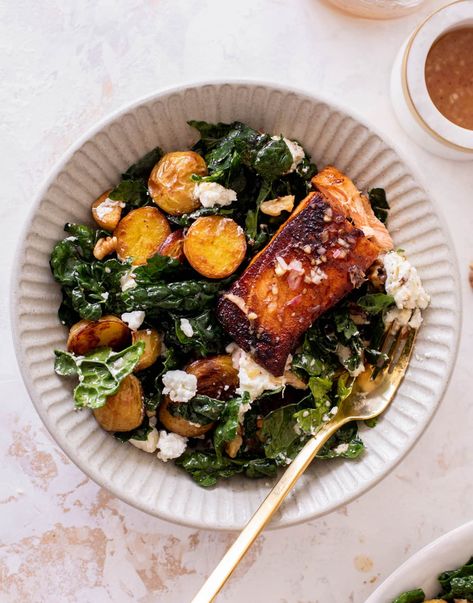 Salmon Kale Salad, Winter Kale Salad, Dinner Party Salad, November Recipes, Salmon Kale, Salmon Sweet Potato, Salmon Roasted, Salad With Salmon, Salad Salmon