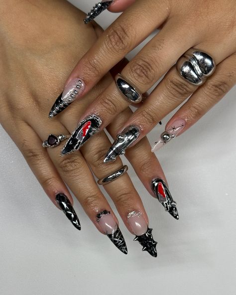 It’s a knife 🔪 🩸 our version of Halloween nails ! . . . #gelx #nailtech #fypシ #viral #halloween #nailart #nails #gothnails #nycnailtech #explorepage #nailsofinstagram Halloween gothic goth nails 2024 black knife chain metal chrome gel Edward Scissorhands Nails, Black Knife, Goth Nails, Halloween Gothic, Edward Scissorhands, Nails 2024, Nail Tech, Halloween Nails, Nail Art