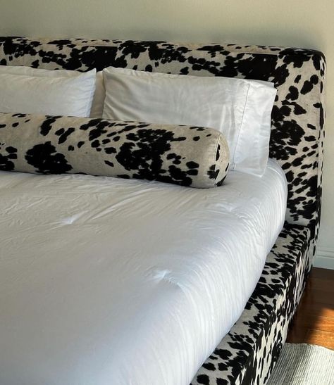 Cowhide Bed, Cowhide Bedroom, Dream House Interior, Apartment Inspiration, Room Inspiration Bedroom, Dream House Decor, Aesthetic Room Decor, My New Room, Dream Home Design