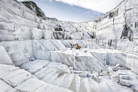 Frank Schott. Marmo di Carrara , 2016. Archival pigment print. Marble Quarry, Stone Quarry, Cle Tile, Italian Marble, Foto Art, Rajasthan India, Italian Art, Carrara Marble, Marble Design