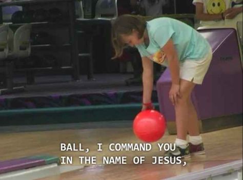 24 People Doing The Whole Jesus Thing Wrong Goblin Sorcerer, Jesus Camp, Funny Post, Reaction Pic, Bowling Alley, Christian Humor, Funny Tumblr Posts, Morning Humor, Funny Pins