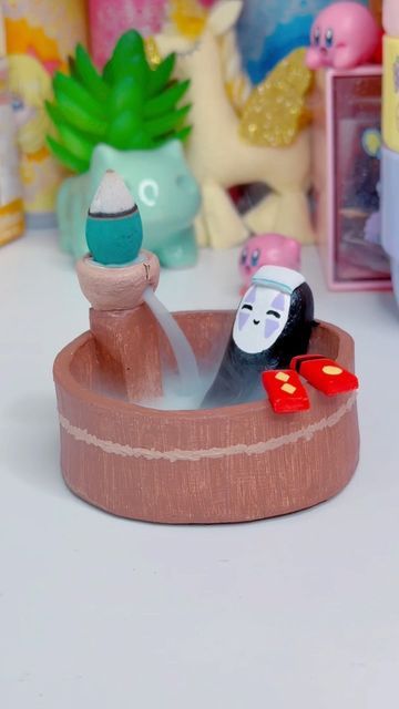 Kawaii Incense Holder, No Face Polymer Clay, Ghibli Incense Holder, Air Dry Clay Ideas Anime, Clay Incense Burner Diy, Diy Cone Incense Holder, Clay Lighter Case Ideas, Ghibli Clay Ideas, Air Dry Clay Incense Burner