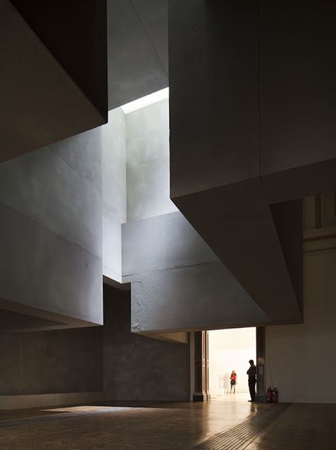 enochliew: “Sensing Space installation by Grafton Architects Light is the driving force for this sculpture that hangs overhead. ” Concrete Architecture, Concrete Walls, Brutalist Architecture, Space Architecture, Light And Space, Space Decor, Light Architecture, Brutalism, Architecture Project