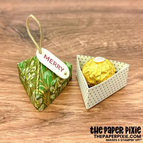 Triangular Pyramid Gift Box - The Paper Pixie Christmas Favors Diy, The Paper Pixie, Paper Pixie, Christmas Treats Holders, Holiday Dinner Table, Gift Card Boxes, Christmas Favors, Stampin Up Christmas Cards, Treat Holder