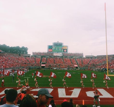 Nc State Aesthetic, Nc State Dorm, Nc State Football, Filmmaking Tips, Nc State University, Nc State Wolfpack, Carolina Girl, College Aesthetic, Dream College