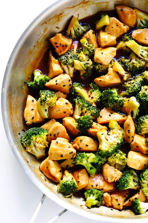 12-Minute Chicken and Broccoli | Gimme Some Oven Chicken Tikka Masala Recipes, Broccoli Chicken, Resep Salad, Broccoli Recipe, Chicken And Broccoli, Fried Chicken Breast, Fruit Salad Recipes, Baked Chicken Breast, Dinner Appetizers