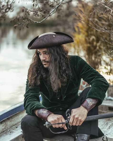 Pirate Photoshoot Male, Peter Darling, Pirate Photoshoot, Sally Sparrow, Mermaid Photo Shoot, Gender Euphoria, Mermaid Photos, Pirate Wench, Pirate Fashion