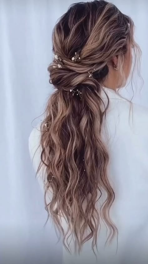 There are many options for wedding hairstyles. Whether you're a beach or a city bride  you can choose the style that best suits your face shape  the type of dress  veil  and jewelry. Bridal Hairstyles Extensions, Long Shag Wedding Hair, Boho Bride Hair And Makeup, Long Loose Braid Wedding, Boho Maid Of Honor Hair, Windy Day Wedding Hair, Prom Boho Hairstyles, Boho Bridal Hair Styles, Boho Chic Wedding Hair Updo