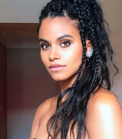 Zazie Beetz, Poetic Justice Braids, Date Night Makeup, Hair Charms, Mohawk Hairstyles, Peinados Fáciles Para Cabello Corto, Great Hairstyles, Hair Images, Artistic Hair