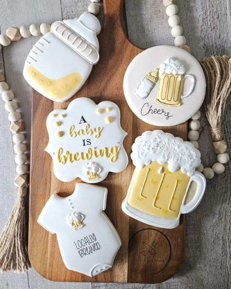 Baby And Brews Shower Ideas, A Baby Is Brewing Baby Shower Ideas Beer, A Baby Is Brewing Cookies, Beer Themed Baby Shower Ideas, Beer Baby Shower Ideas, Brewery Baby Shower Ideas, Beer And Baby Shower Ideas, A Baby Is Brewing Baby Shower Ideas, Baby Is Brewing Shower Ideas