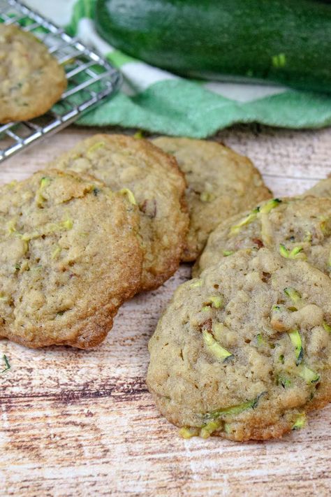 Zucchini Cookies Zucchini Cookie Recipes, Zucchini Oatmeal Cookies, Zucchini Cookies, Silicone Baking Sheet, Cake Mug, Just A Pinch Recipes, Chocolate Covered Cherries, Free Fruit, Baked Vegetables