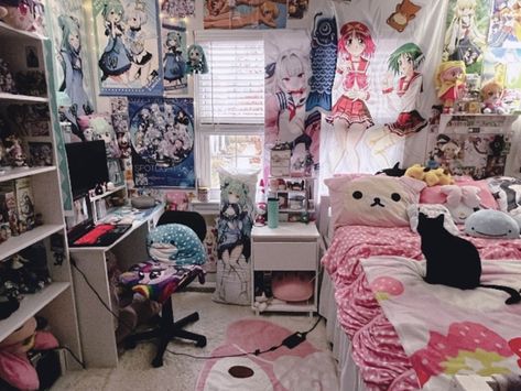 Kirby Room, Internet Yamero, Otaku Room Aesthetic, Clown House, Kawaii Room Ideas, Otaku Room, Cute Bedroom Ideas, Room Redesign, Anime Room