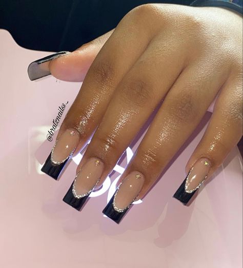 Black French Nails Almond Short, Black And Silver Nail Inspo Acrylic, Black French Tip Silver Line, Black And White Frenchies Nails, Black French Tip Nails Sliver, Black And Sliver Nails For Birthday, Black Nails With Glitter, Graduation Nails, Acrylic Toe Nails