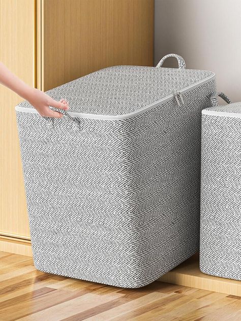 1pc Grey Quilt Storage Bag | SHEIN USA Bedroom Storage Boxes, Luggage Storage Bag, Dirty Clothes Basket, Clothes Storage Boxes, Storing Clothes, Quilt Storage, Clothes Basket, Clothes Storage, Wardrobe Closet