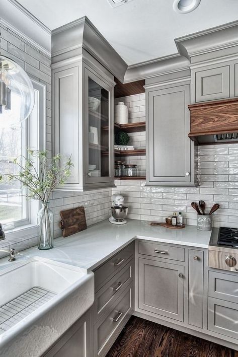 Серая Кухня, Gray Cabinets, Farmhouse Kitchen Cabinets, Farmhouse Kitchen Design, Classic Kitchen, Kitchen Cabinets Makeover, White Kitchen Design, Kitchen Farmhouse, Grey Kitchen Cabinets