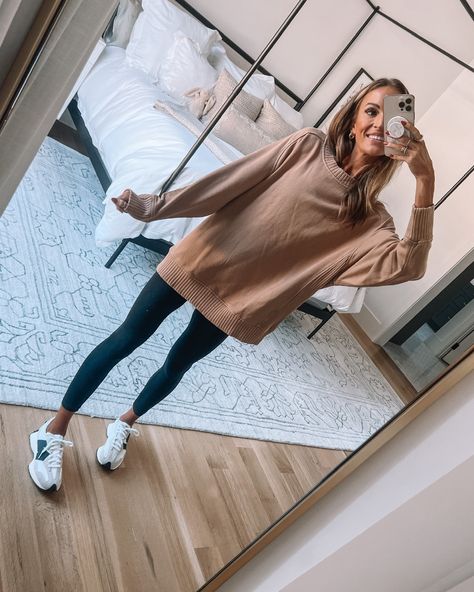 Aerie Sweatshirt Outfit, Tan Crewneck Outfit, Oversized Brown Crew Sweatshirt, Aerie Quarter Zip Sweatshirt, Aerie Oversized Sweatshirt, Aerie The Chill Crew Sweatshirt, Aerie Outfit, Crewneck Outfit, Sweatshirt Outfit