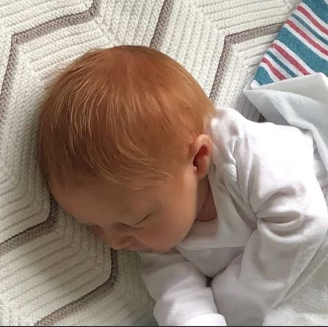 Ginger Baby, Redhead Pregnant, Ginger Newborn, Pregnant Redhead Aesthetic, Red Head Baby, Ginger Baby Girl, Red Hair Baby Girl, Red Head Baby Girl, Redhead Mom