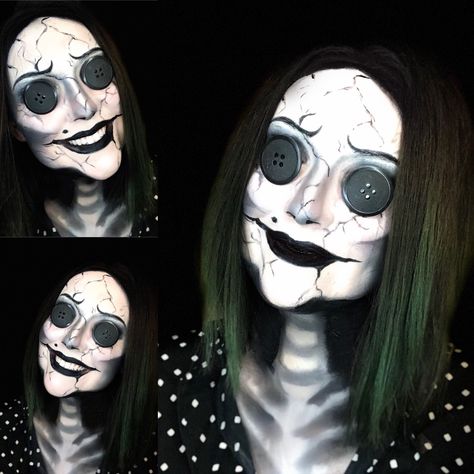 “Coraline...There’s just one thing we need to do....” 🖤🖤🖤🖤🖤  For this look I used   Younique Glorious Primer  Younique Pressed Shadow Legendary  Younique Pencil Liner Perfect  Younique Dip N Draw Perfect   Black & White Face Paint  Oh! And a whole lotta patience!   What do you guys think? #YHalloween2018 #YHalloweenUS2018 Other Mother Coraline, Coraline Halloween Costume, Mom Costumes, White Face Paint, Creepy Faces, Scary Makeup, Horror Makeup, Halloween Makeup Scary, Scary Dolls